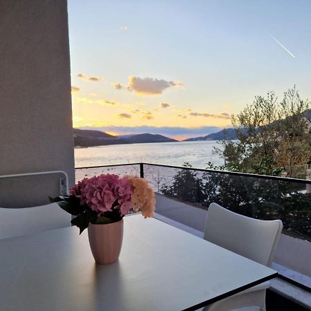 Elegance Dream Apartment Неум Екстериор снимка