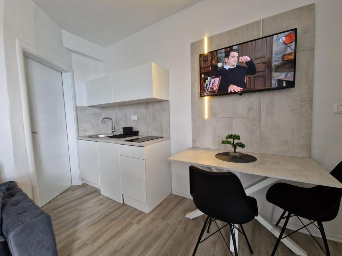 Elegance Dream Apartment Неум Екстериор снимка