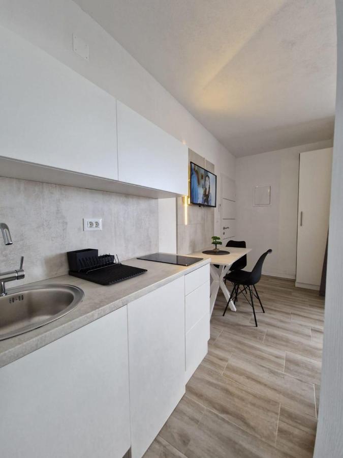 Elegance Dream Apartment Неум Екстериор снимка